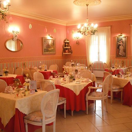 Hotel Le Clos Du Montvinage Étréaupont Dış mekan fotoğraf
