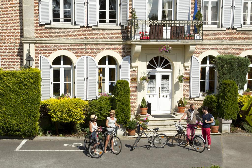 Hotel Le Clos Du Montvinage Étréaupont Dış mekan fotoğraf