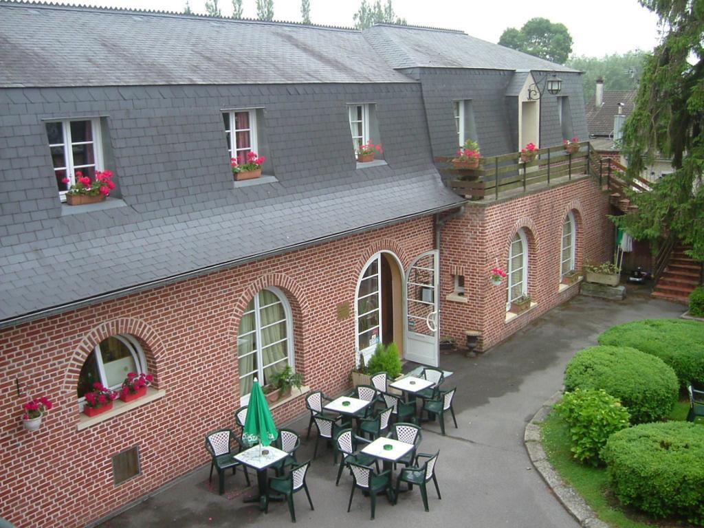 Hotel Le Clos Du Montvinage Étréaupont Dış mekan fotoğraf
