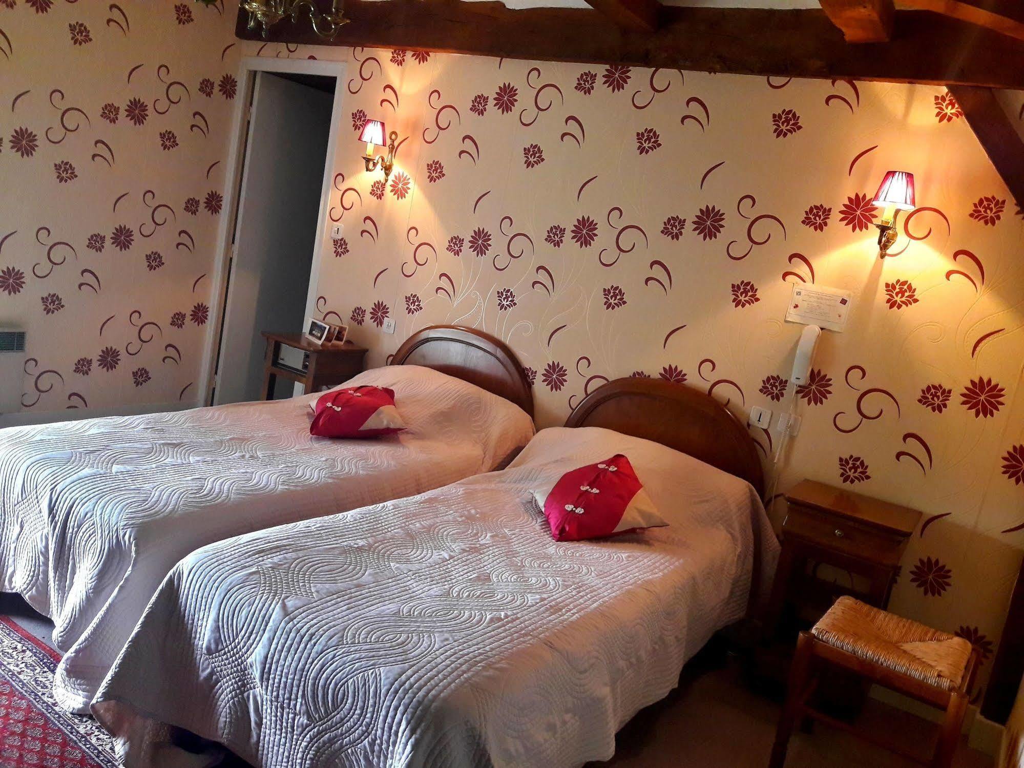 Hotel Le Clos Du Montvinage Étréaupont Dış mekan fotoğraf
