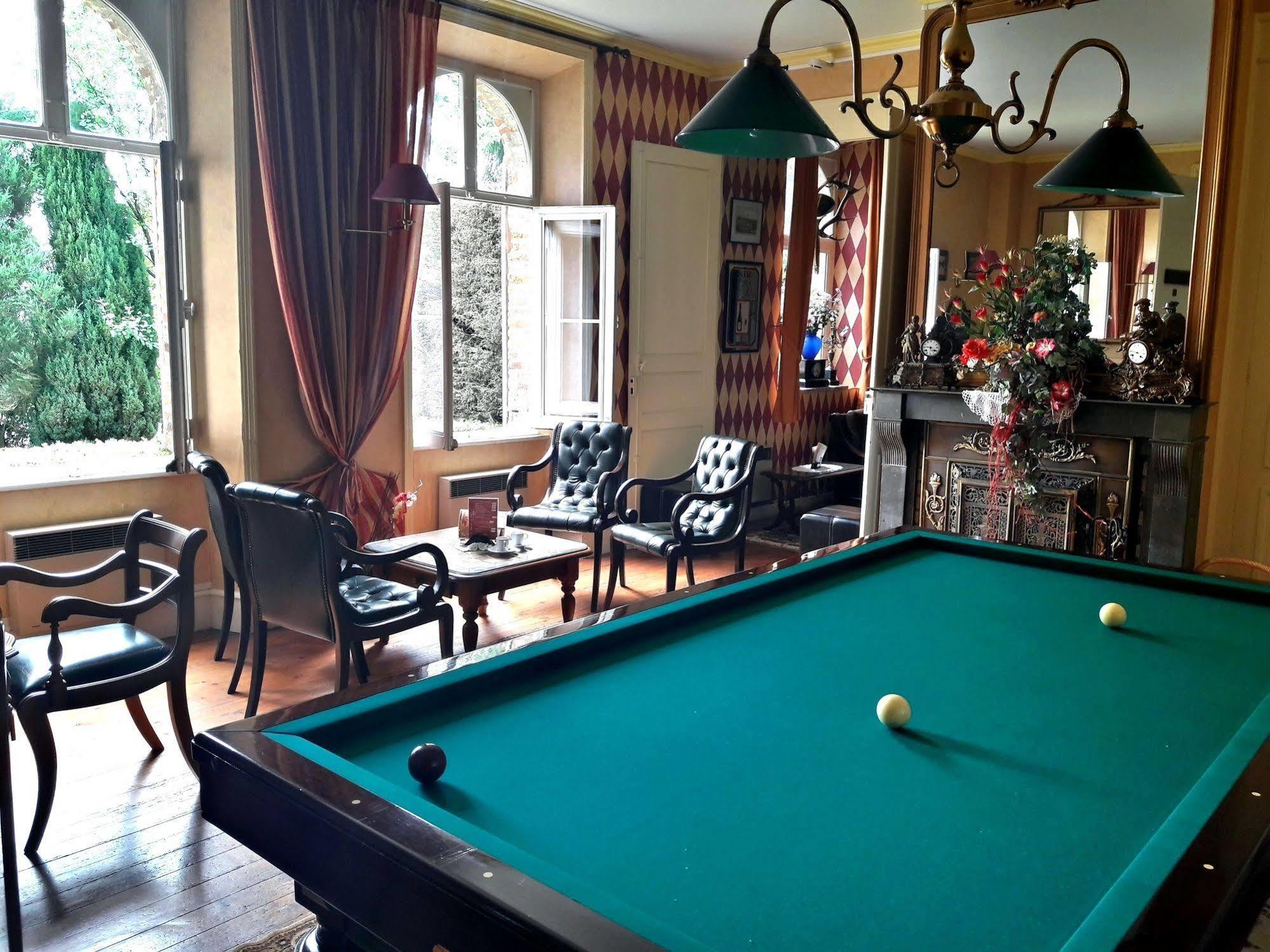 Hotel Le Clos Du Montvinage Étréaupont Dış mekan fotoğraf