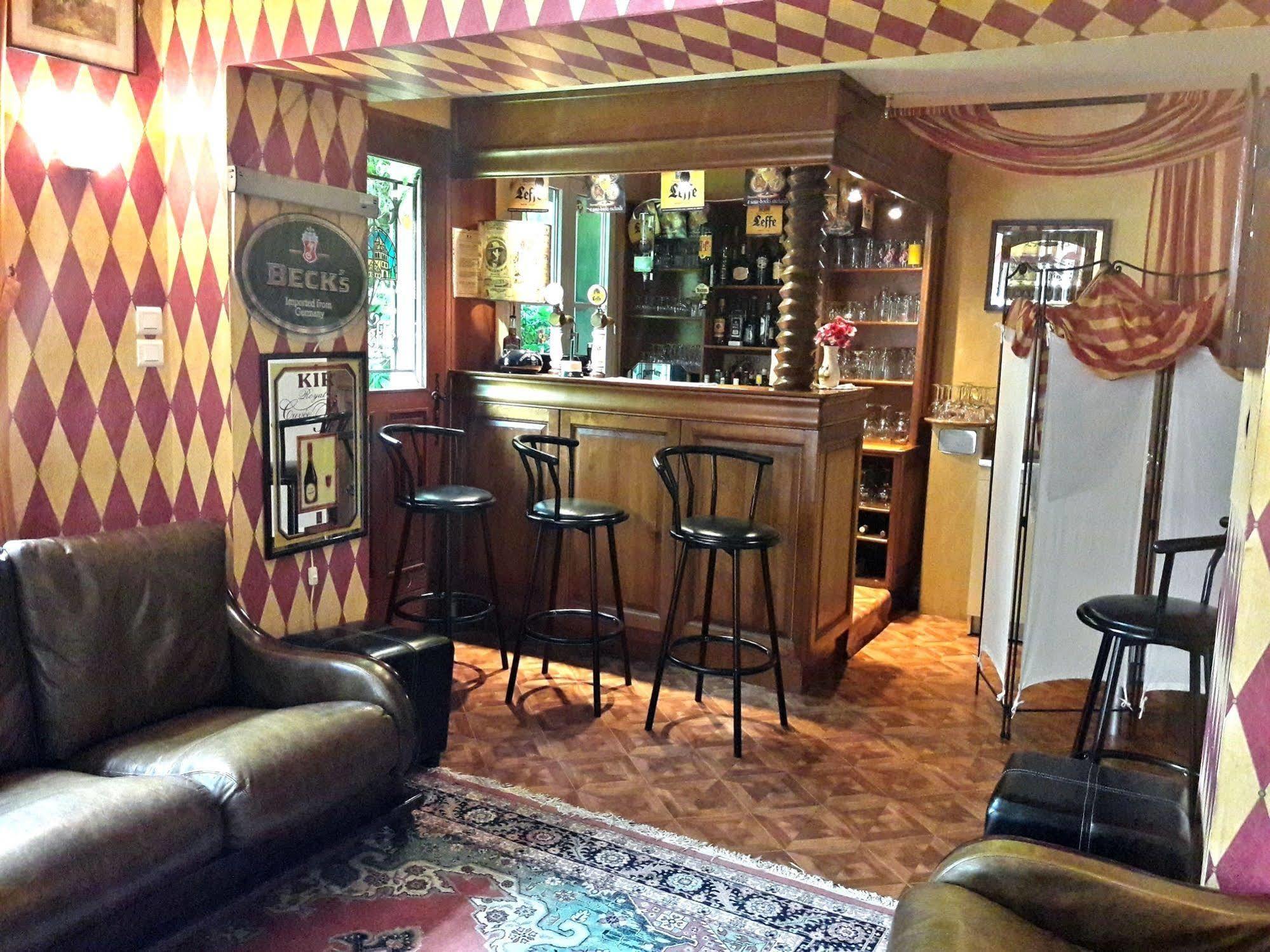Hotel Le Clos Du Montvinage Étréaupont Dış mekan fotoğraf